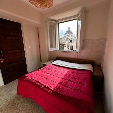 Appartamento Casa In Centro Foligno Esterno foto